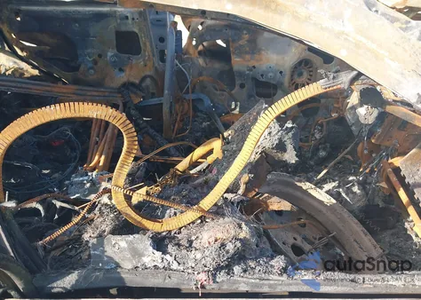 2012 Ford Escape Xlt z USA, uszkodzony, nr VIN 1FMCU0D72CKC36114